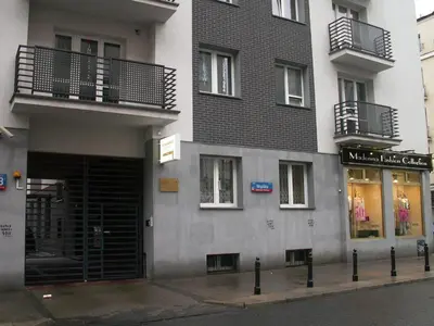 Budynek, w którym mieści się apartament