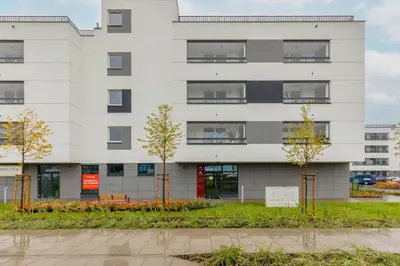 Budynek, w którym mieści się apartament
