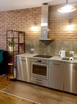 Kuchnia lub aneks kuchenny w obiekcie Sunny corner in Bialoleka with one double bed