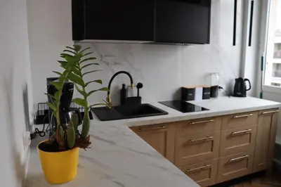 Kuchnia lub aneks kuchenny w obiekcie OhMyHome - Plac Pięciu Rogów - Centrum