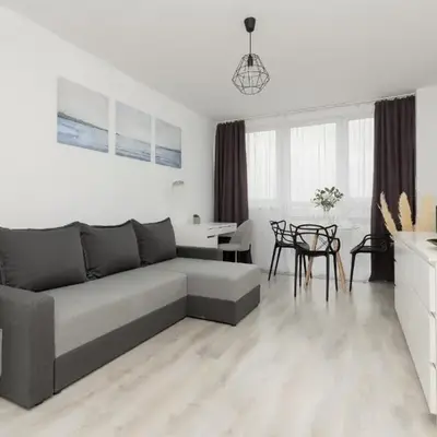 Warsaw Centre Saski Garden Apartment by Noclegi Renters