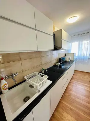 Kuchnia lub aneks kuchenny w obiekcie City View Rooms