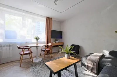 Telewizja i/lub zestaw kina domowego w obiekcie Nordic Apartment 2 bedrooms and AC, Center