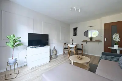 Telewizja i/lub zestaw kina domowego w obiekcie URBAN NOMAD APARTMENT next to Palace of Culture