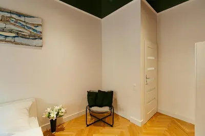 Część wypoczynkowa w obiekcie Wspólna 54a - free Parking - Apartament dla 6 osób - 450 metrów od Dworca Centralnego i Złotych Tarasów - Better Rental