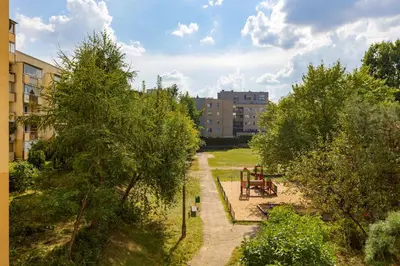 Ogród w obiekcie Soft Dream Apartment Warsaw Bemowo by Noclegi Renters