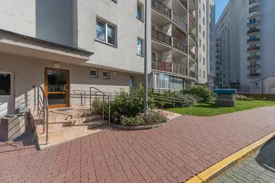 Budynek, w którym mieści się apartament