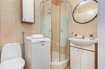 Łazienka w obiekcie Central Warsaw Apartment Żurawia by Noclegi Renters