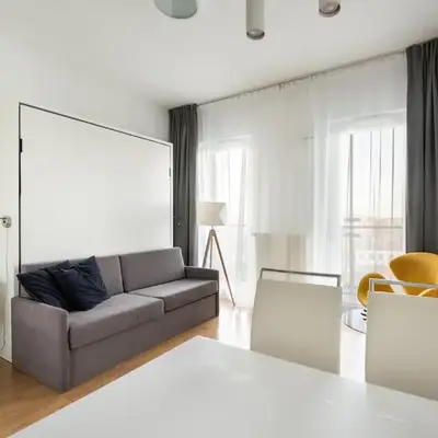 Varsovia Comfort 625 by BookingHost
