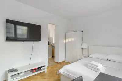 Łóżko lub łóżka w pokoju w obiekcie ShortStayPoland Tamka