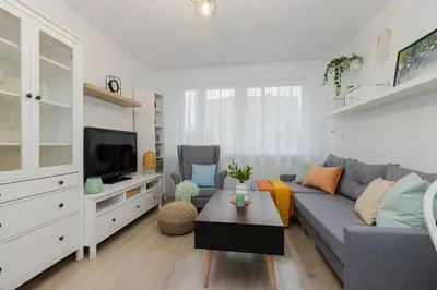 Telewizja i/lub zestaw kina domowego w obiekcie Walerego Sławka 3 SuperApart Ursus, blisko Factory