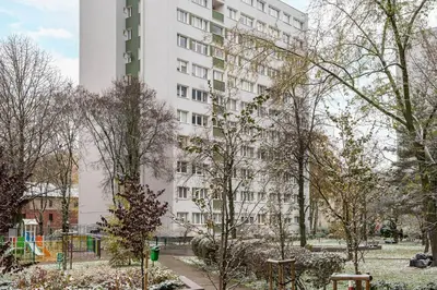 Budynek, w którym mieści się apartament