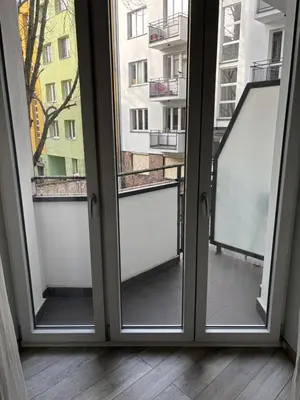 Balkon lub taras w obiekcie Lovely condo in the heart of Warsaw Piękne mieszkanie w samym sercu Warszawy