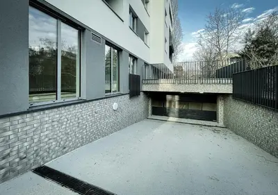 Budynek, w którym mieści się apartament
