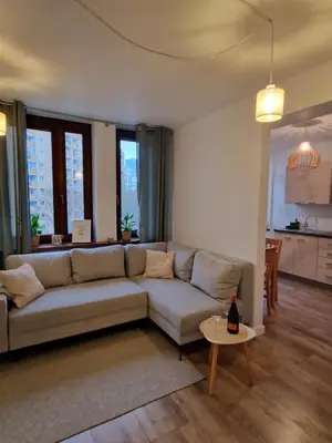 Część wypoczynkowa w obiekcie Vizzit Us Twarda Apartament