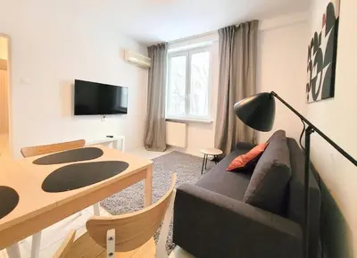 Telewizja i/lub zestaw kina domowego w obiekcie Warsaw Concierge Hoża Corner