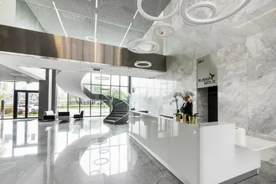 Goście zatrzymujący się w obiekcie Wola Chic Luxury Studio by BookingHost
