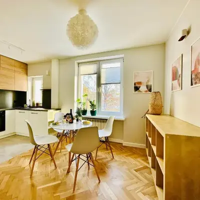 Eastside Warsaw Apartment