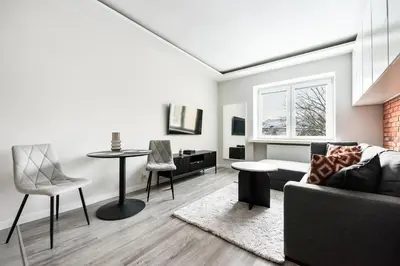 Część wypoczynkowa w obiekcie Nowolipki Modern Apartment by BookingHost