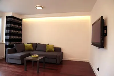 Telewizja i/lub zestaw kina domowego w obiekcie Budgetplus Key Apartaments Pańska