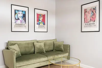 Część wypoczynkowa w obiekcie Nowy Świat 22 Luxury Apartment by BookingHost