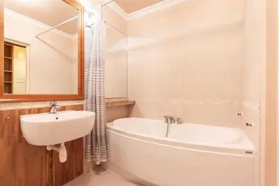 Łazienka w obiekcie Apartament z Basenem w centrum Warszawy