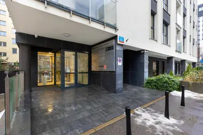 Budynek, w którym mieści się apartament