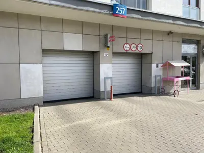 Budynek, w którym mieści się apartament
