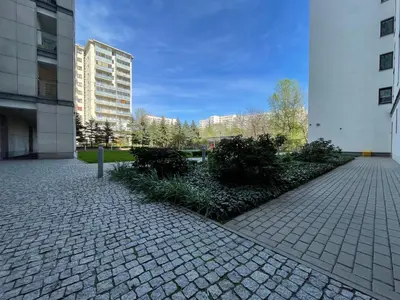 Budynek, w którym mieści się apartament