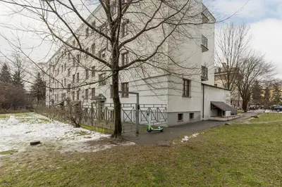Budynek, w którym mieści się apartament