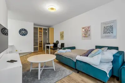 Część wypoczynkowa w obiekcie Metro Bemowo Comfort Studio by BookingHost