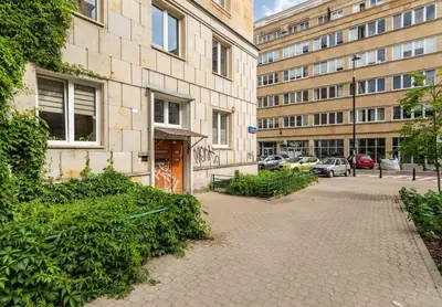 Budynek, w którym mieści się apartament