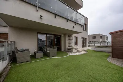 Plan piętra w obiekcie Sokratesa Business Apartments - 52m2 Terrace, Parking, Metro Nearby - by Rentujemy