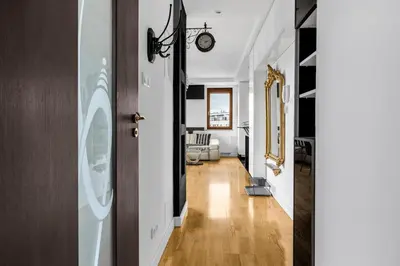 Plan piętra w obiekcie Sokratesa Business Apartments - 52m2 Terrace, Parking, Metro Nearby - by Rentujemy