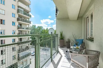 Balkon lub taras w obiekcie Apartament Mokotów -basen-