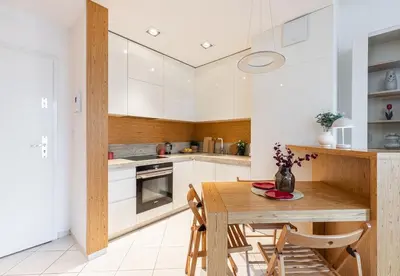 Kuchnia lub aneks kuchenny w obiekcie SuperApart Kolejowa 45 - Nowoczesny apartament na Woli