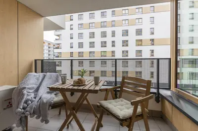 Balkon lub taras w obiekcie Business Apartment Mokotów by Noclegi Renters