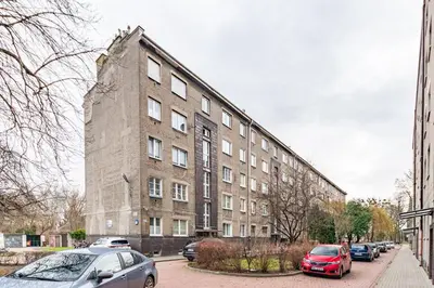 Budynek, w którym mieści się apartament