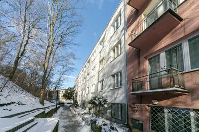 Obiekt Warsaw Concierge Dynasy zimą