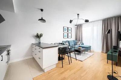 Część wypoczynkowa w obiekcie Metro Młynów Homely Apartment by BookingHost
