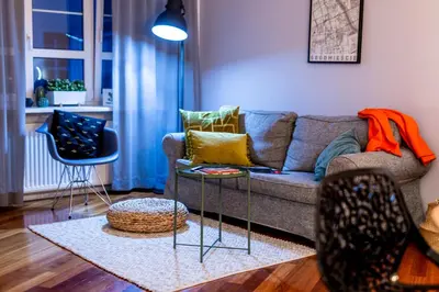 Część wypoczynkowa w obiekcie Poznańska 11 - B by Homeprime