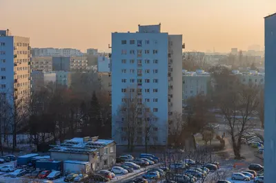 Widok na miasto Warszawa z tego apartamentu