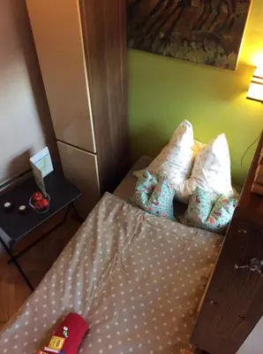 Łóżko lub łóżka w pokoju w obiekcie Chmielna mikro room - Adults Only