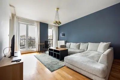 Część wypoczynkowa w obiekcie Praga Chic Apartment by BookingHost
