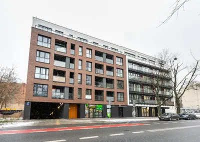 Budynek, w którym mieści się apartament