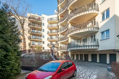 Budynek, w którym mieści się apartament