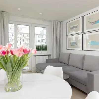 Elegant & Cozy Apartment Pańska by Noclegi Renters