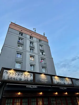 Budynek, w którym mieści się apartament