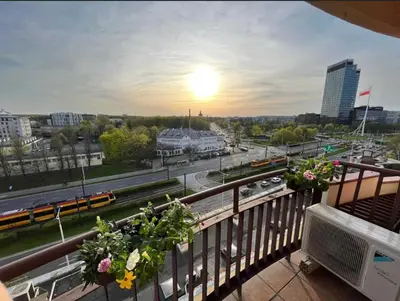 Balkon lub taras w obiekcie Duży Apartament na doby w centrum Warszawy