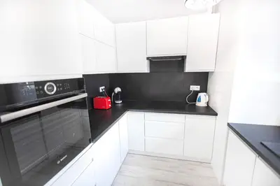 Kuchnia lub aneks kuchenny w obiekcie Lovely studio close to the Center. Free Parking